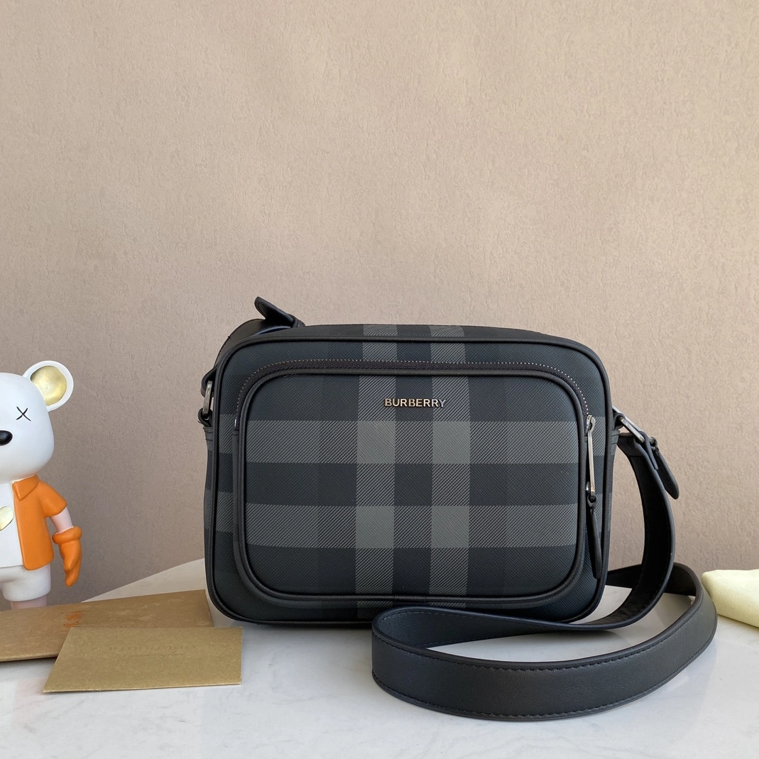 Trendsetting 4984 Burberry AAA Man Messenger Bags