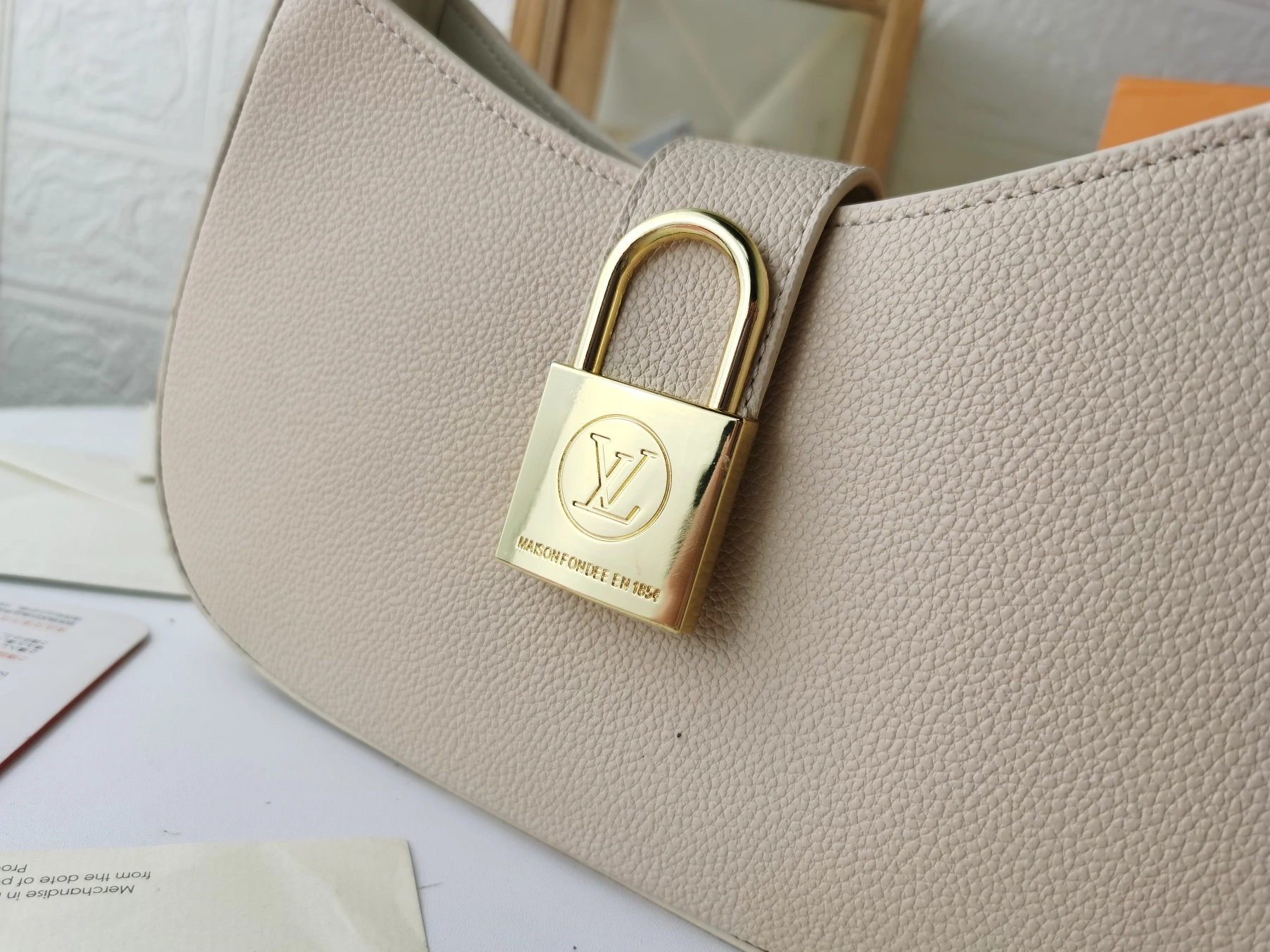 Trendsetting 5184 Louis Vuitton AAA Quality Shoulder Bags For Women