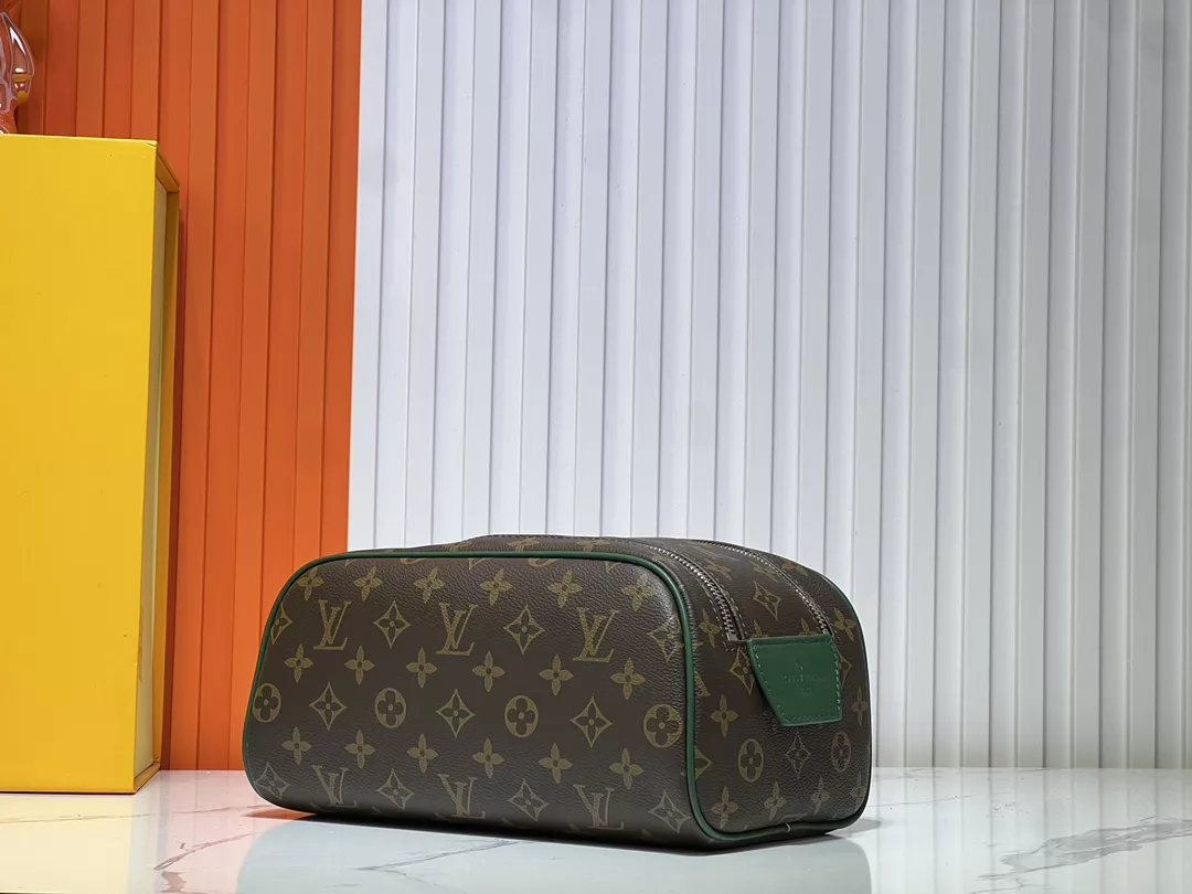 Trendsetting 5307 Louis Vuitton AAA Quality Handbags For Women