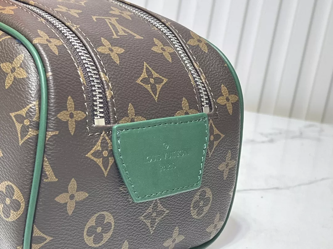 Trendsetting 5307 Louis Vuitton AAA Quality Handbags For Women