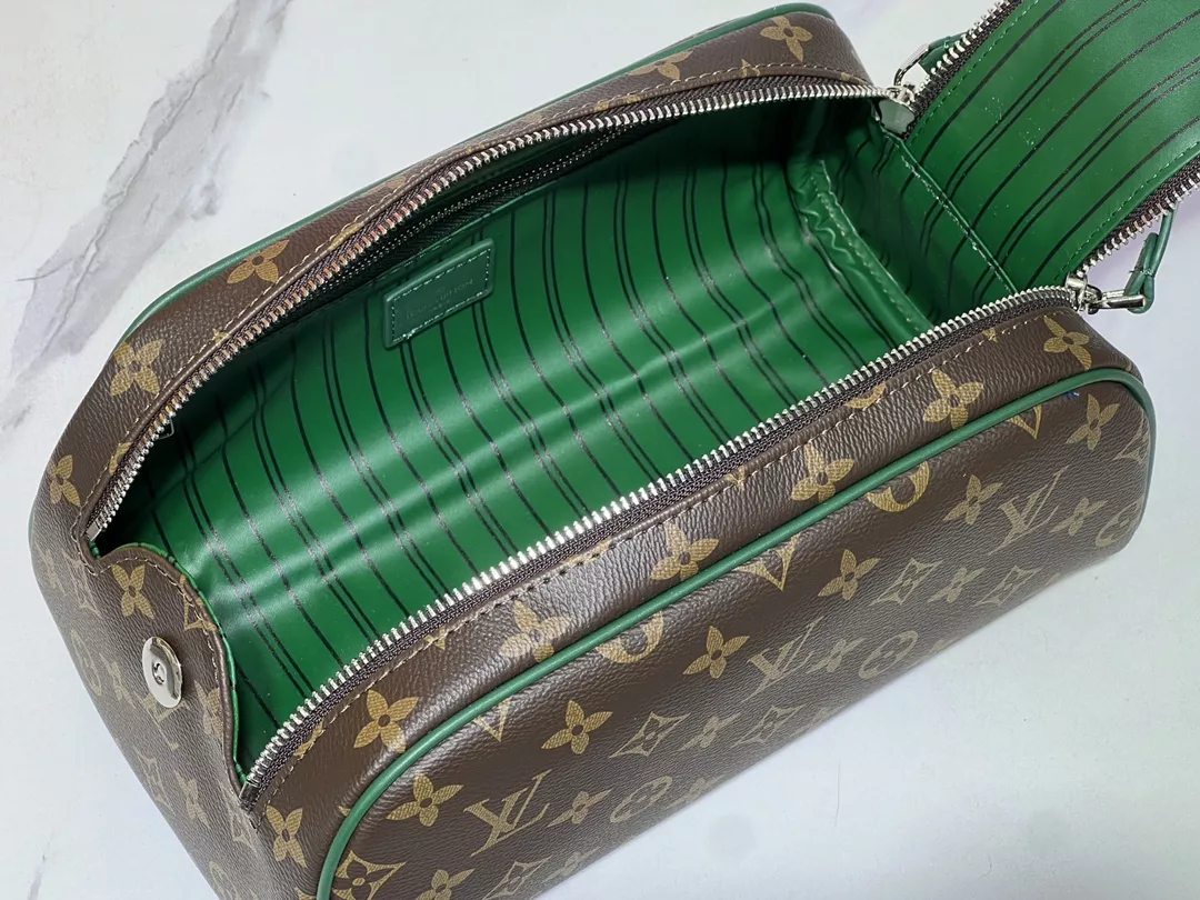 Trendsetting 5307 Louis Vuitton AAA Quality Handbags For Women