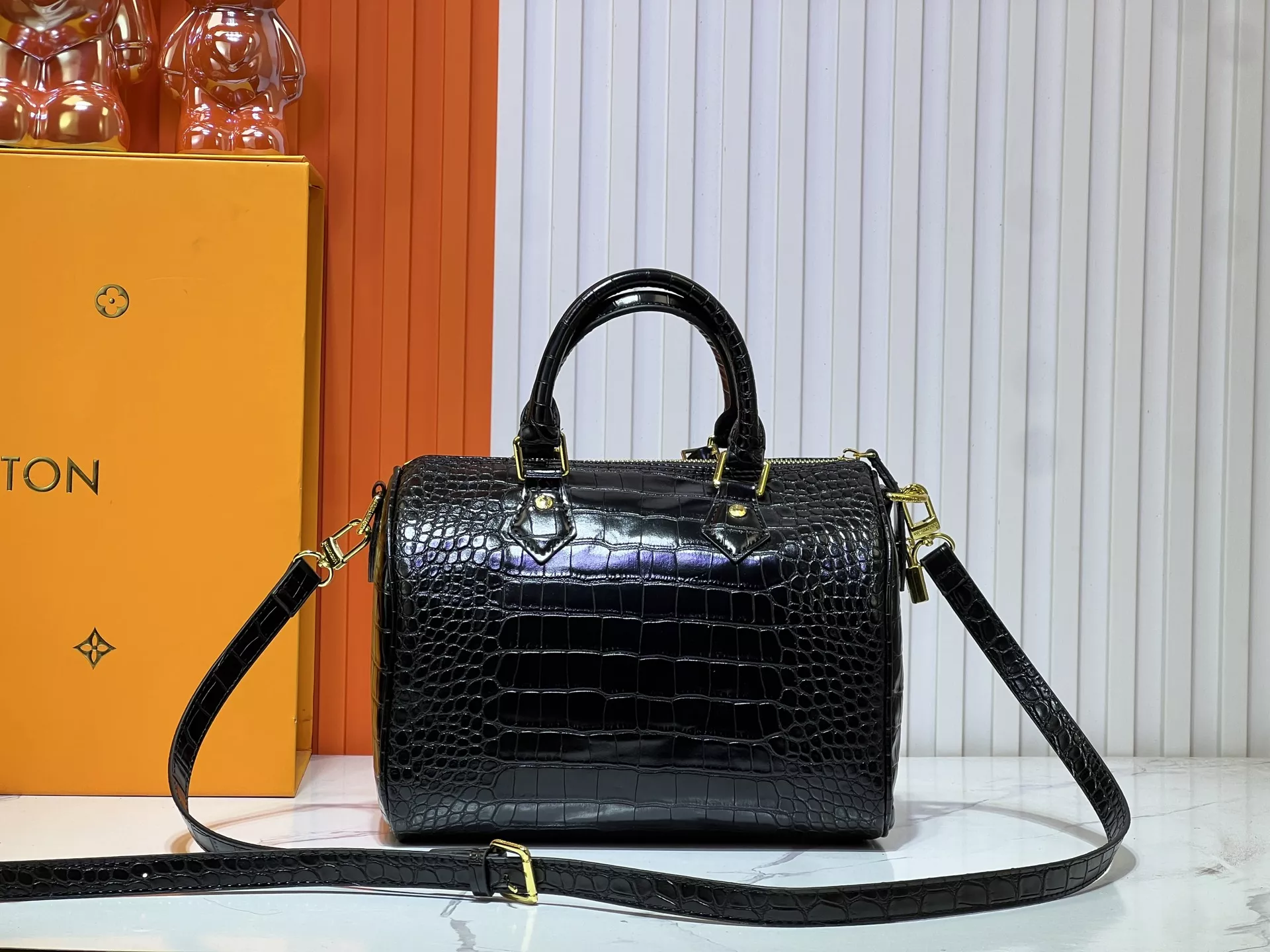 Trendsetting 5367 Louis Vuitton AAA Quality Handbags For Women