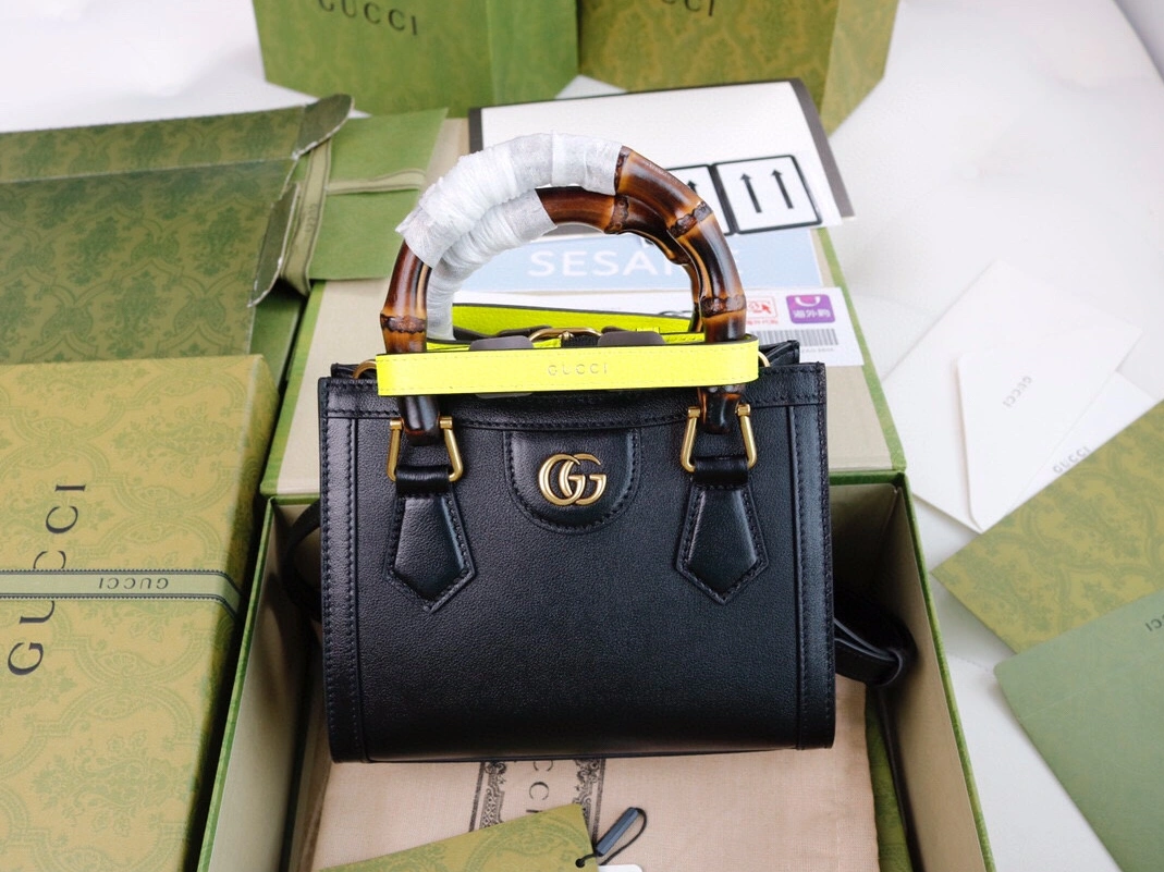 Trendsetting 5506 Gucci AAA Quality Handbags For Women