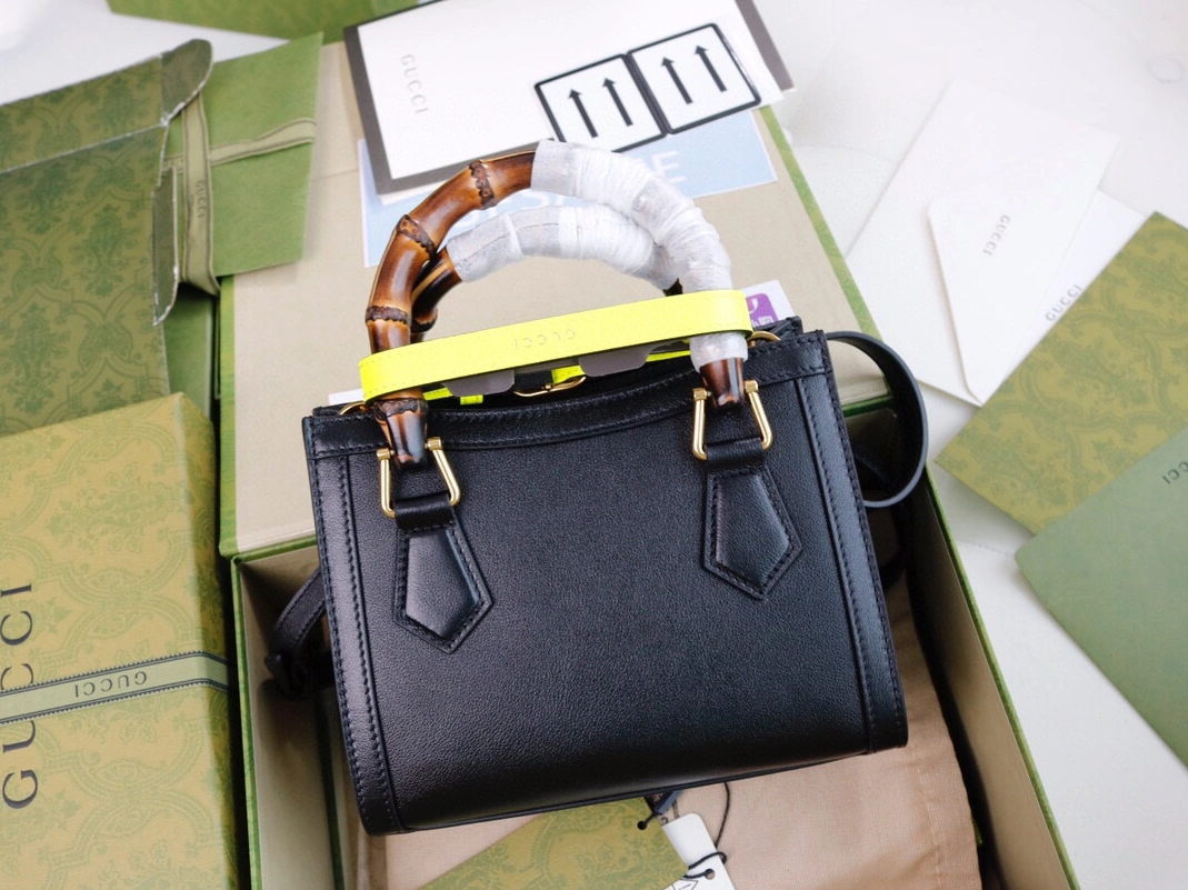 Trendsetting 5506 Gucci AAA Quality Handbags For Women