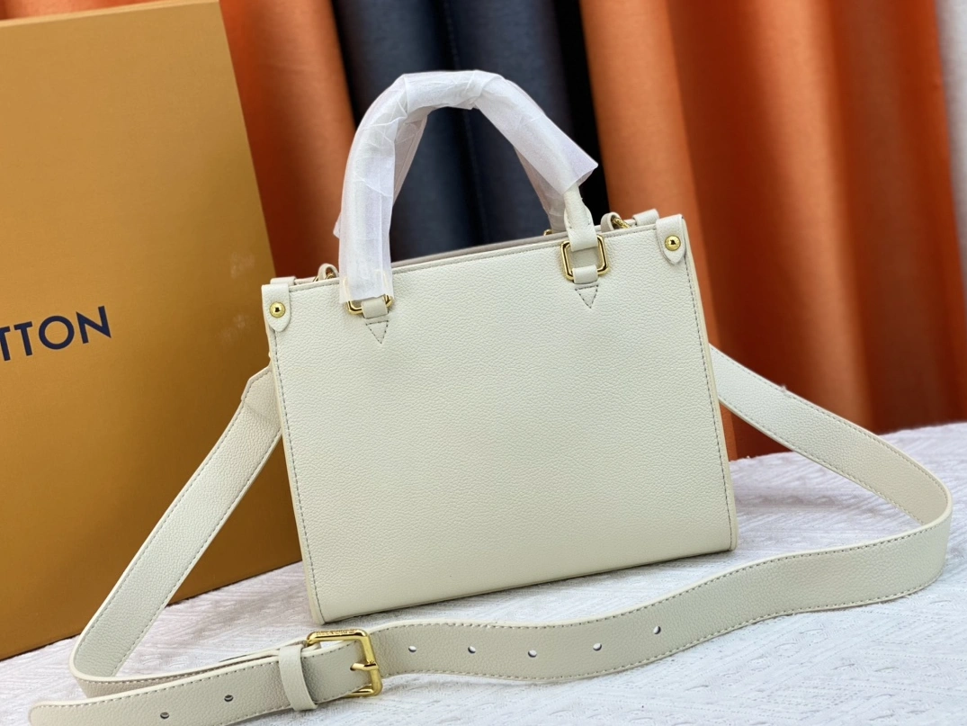 Trendsetting 5550 Louis Vuitton AAA Quality Handbags For Women