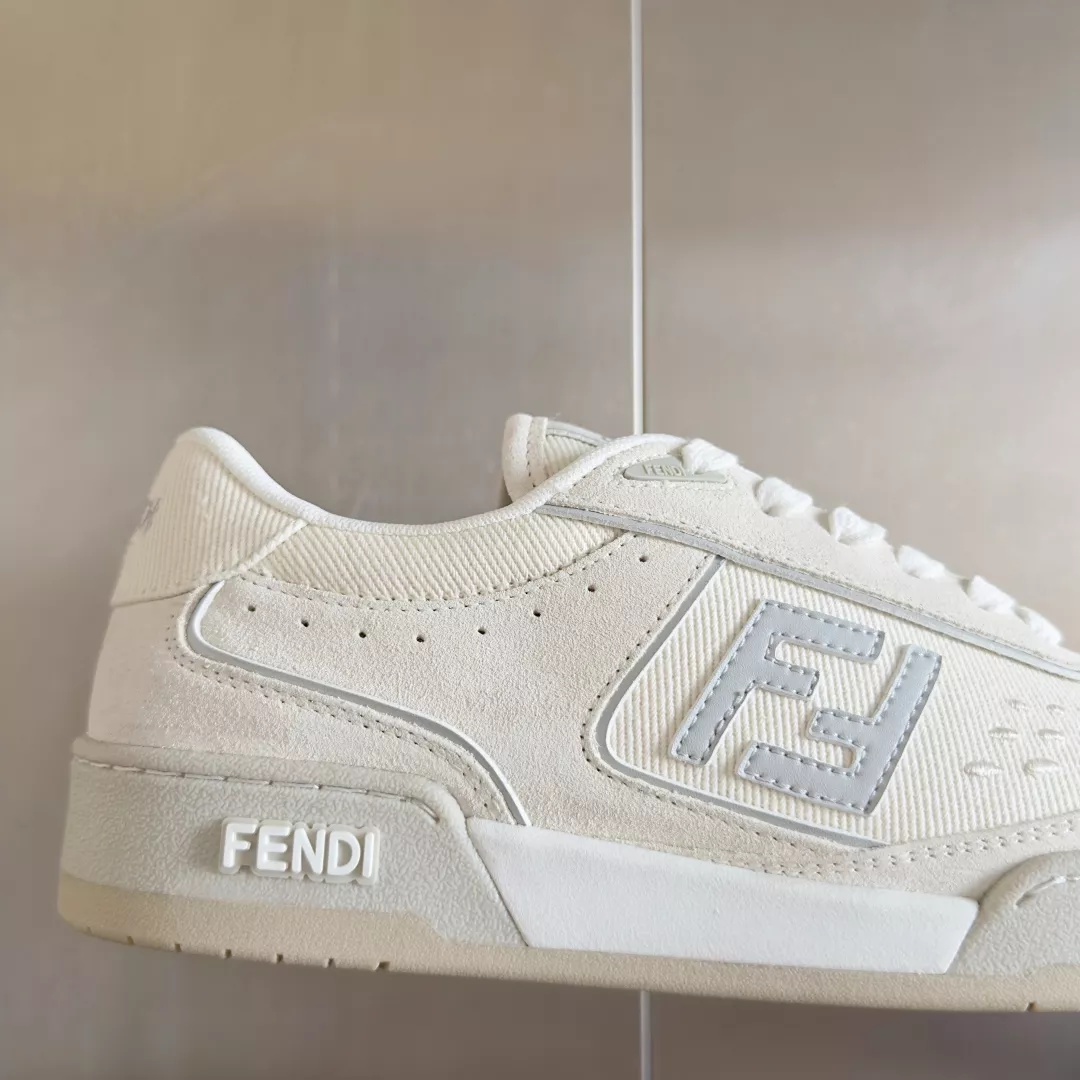 Trendsetting 5671 Fendi Casual Shoes For Women