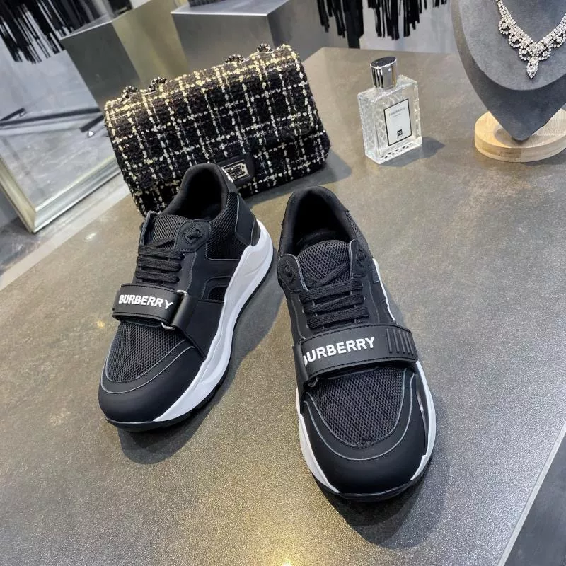 Trendsetting 5676 Burberry Casual Shoes For Women