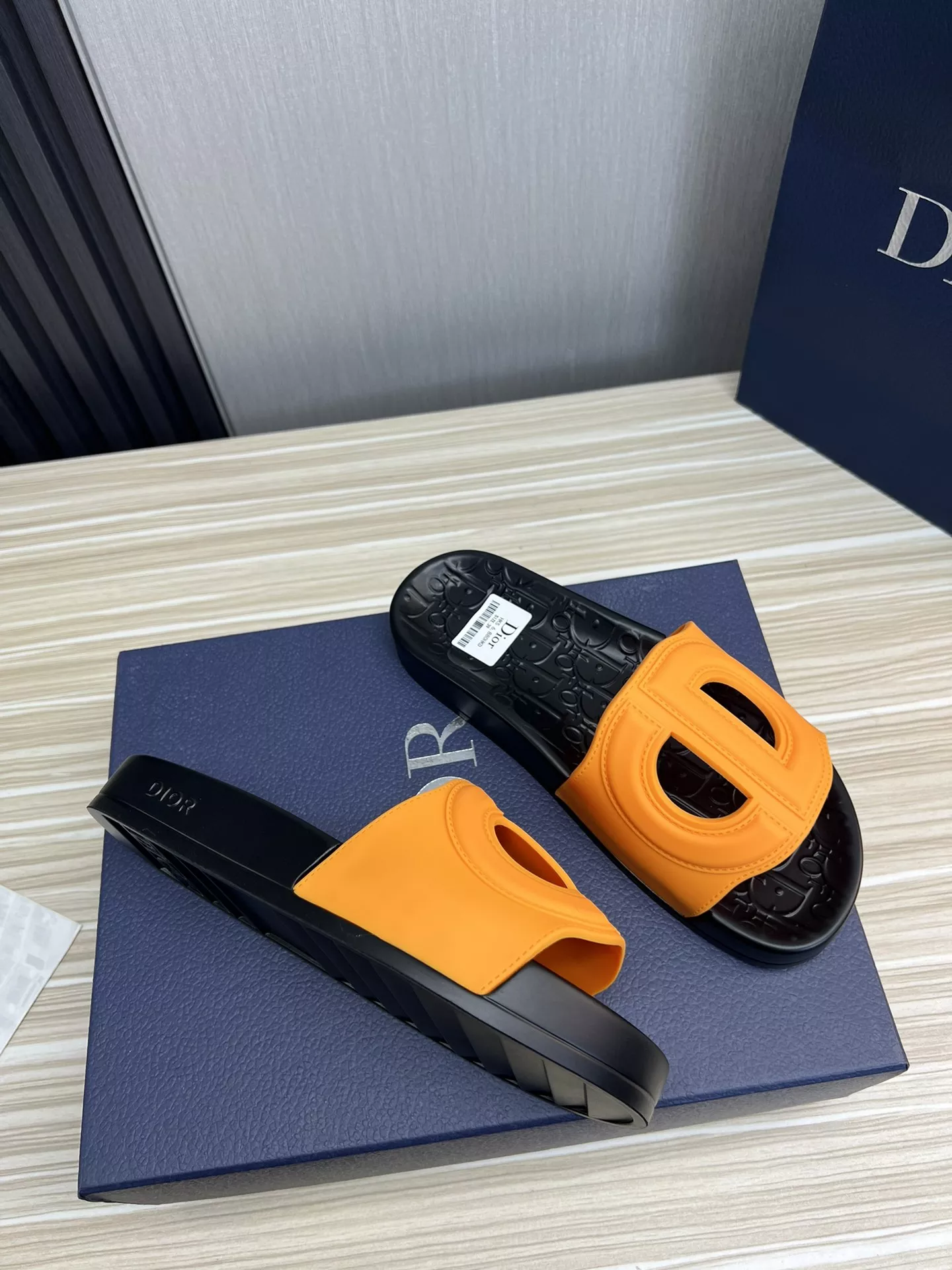 Trendsetting 5927 Christian Dior Slippers For Men