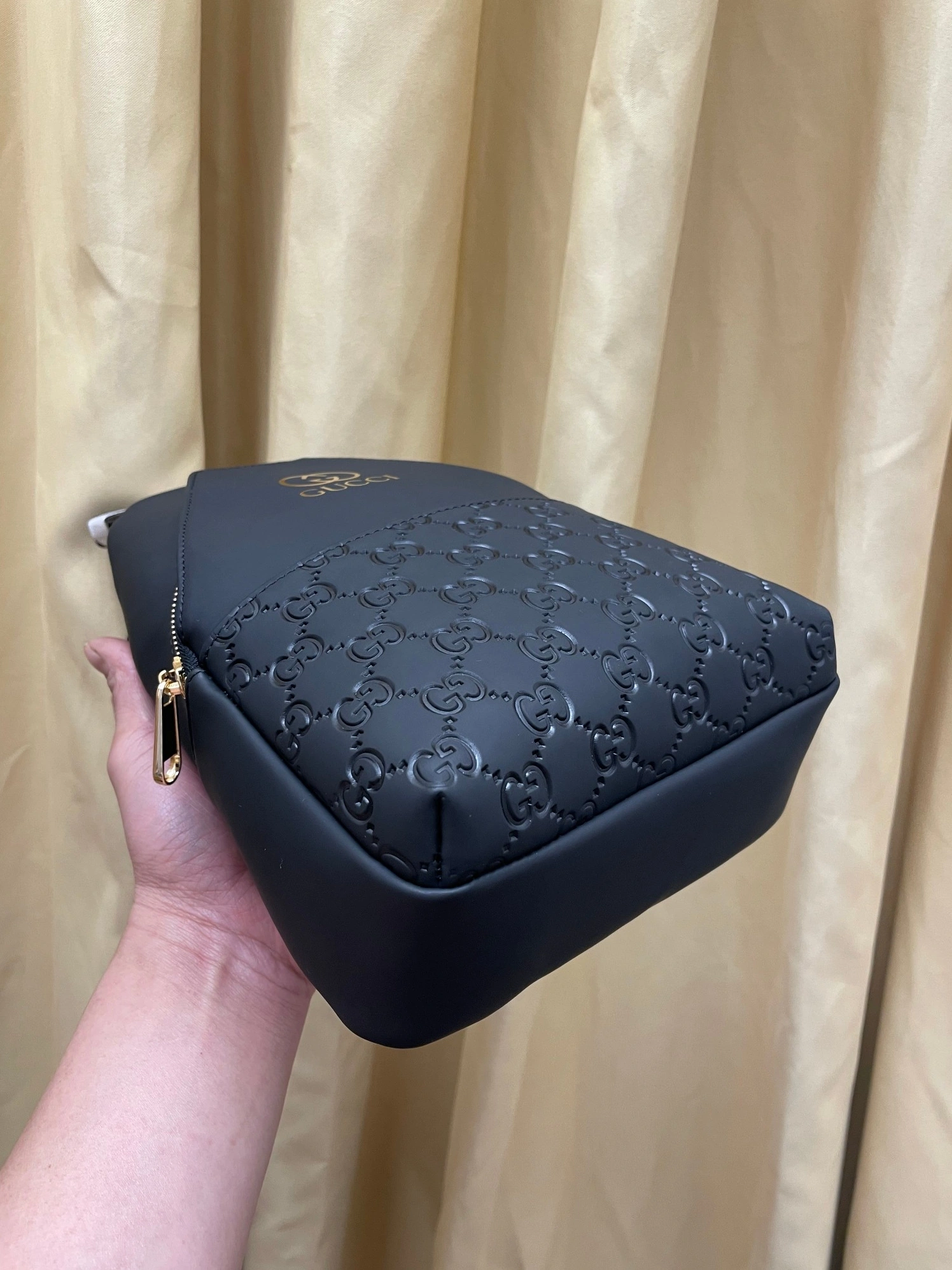 Trendsetting 5930 Gucci AAA Man Messenger Bags