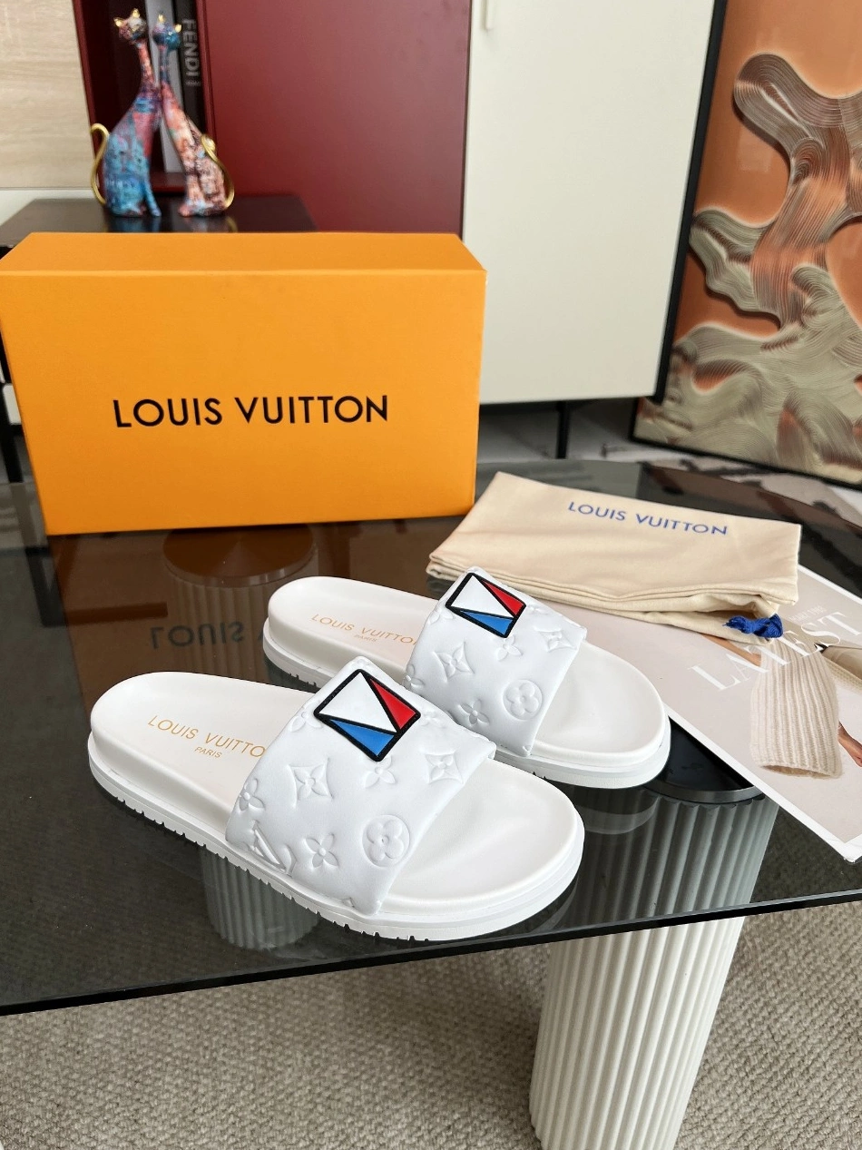Trendsetting 6062 Louis Vuitton Slippers For Women