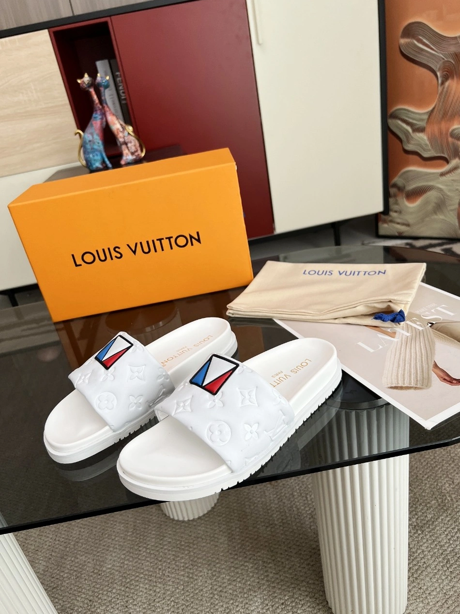 Trendsetting 6062 Louis Vuitton Slippers For Women