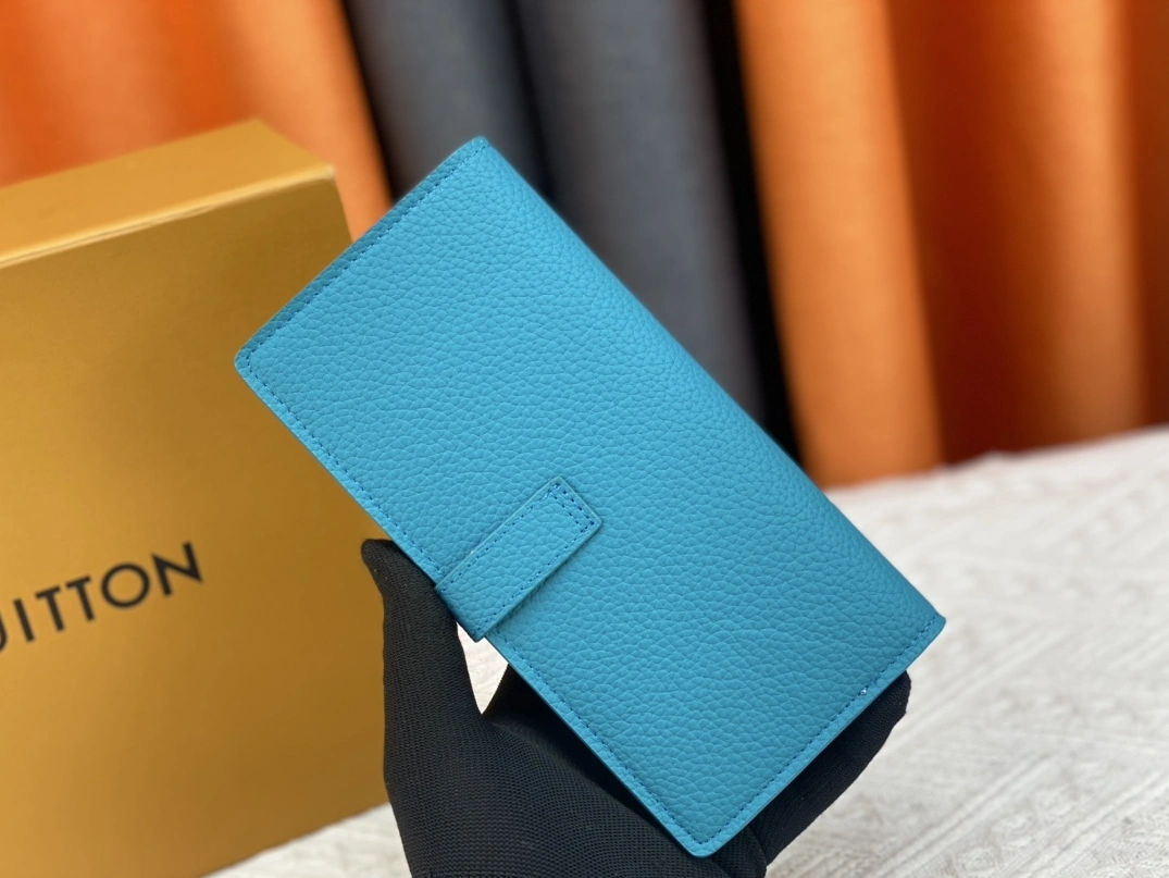 Trendsetting 6129 Louis Vuitton AAA Quality Wallets
