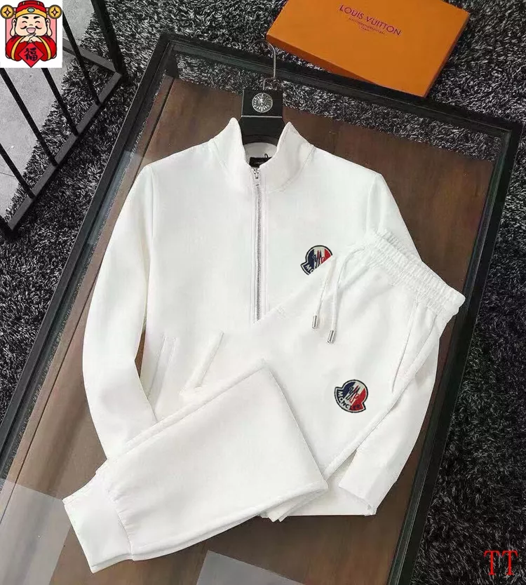 Trendsetting 6247 Moncler Tracksuits Long Sleeved For Men
