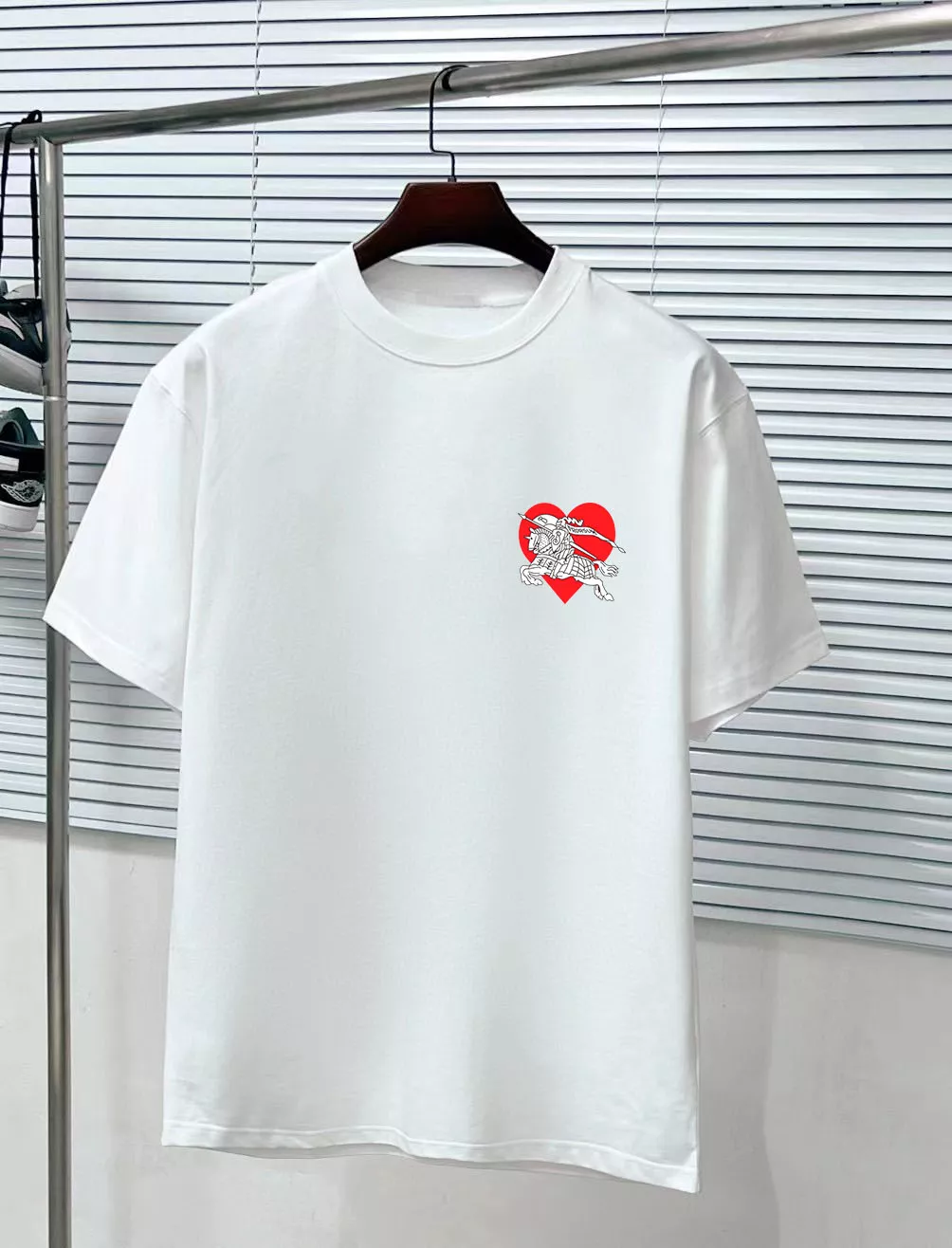 Trendsetting 6439 Burberry T-Shirts Short Sleeved For Unisex
