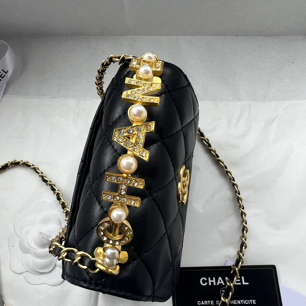 Trendsetting 6499 Chanel AAA Quality Messenger Bags For Women