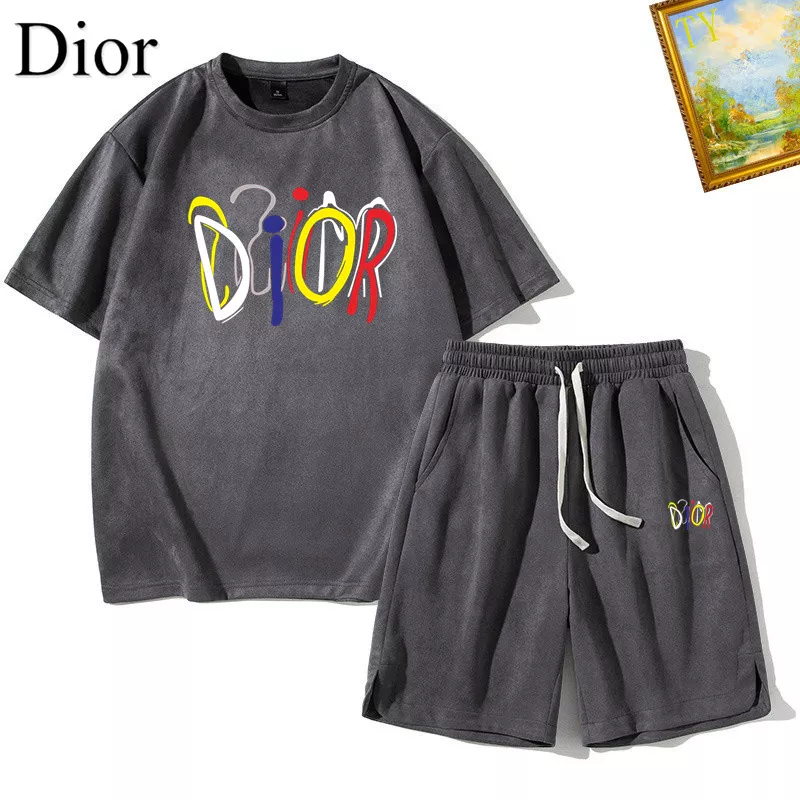 Trendsetting 6549 Christian Dior Tracksuits Short Sleeved For Men
