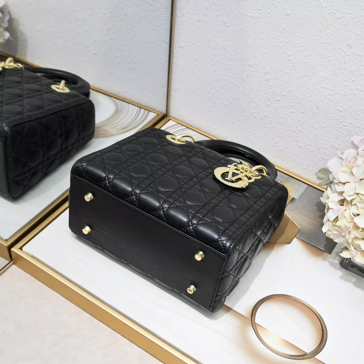 Trendsetting 6652 Christian Dior AAA Quality Handbags For Women