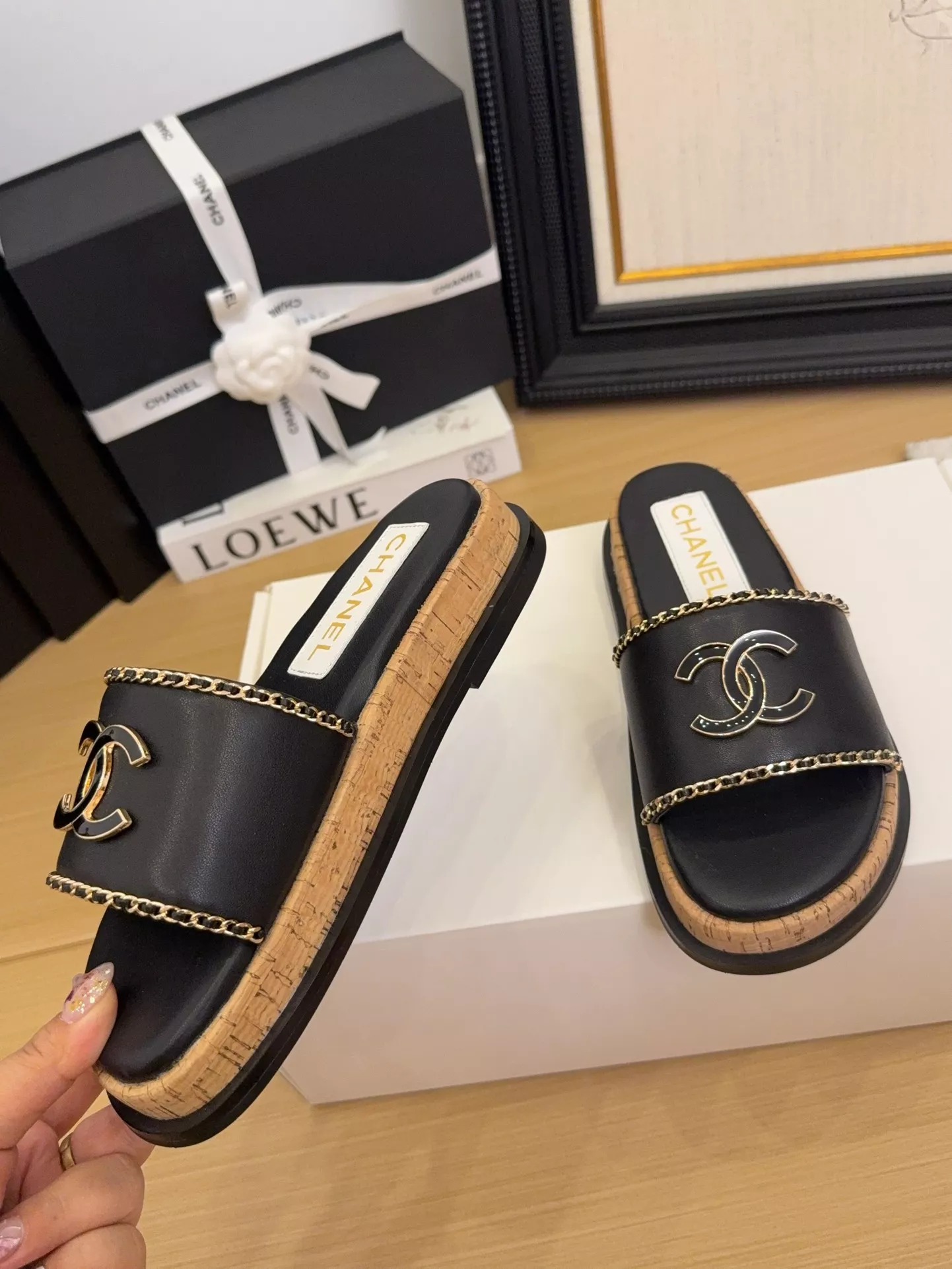 Trendsetting 6702 Chanel Slippers For Women
