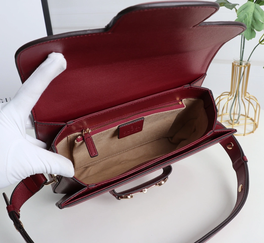 Trendsetting 6842 Gucci AAA Quality Shoulder Bags For Women