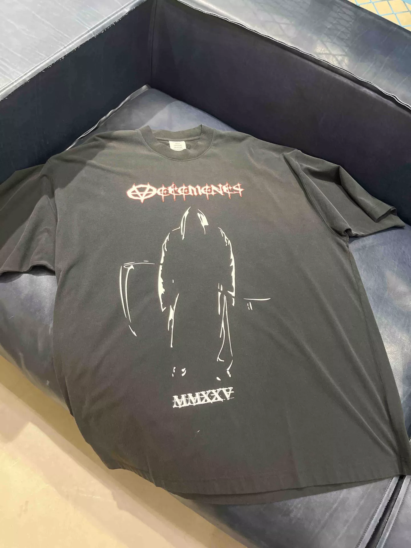 Trendsetting 6865 VETEMENTS T-Shirts Short Sleeved For Unisex