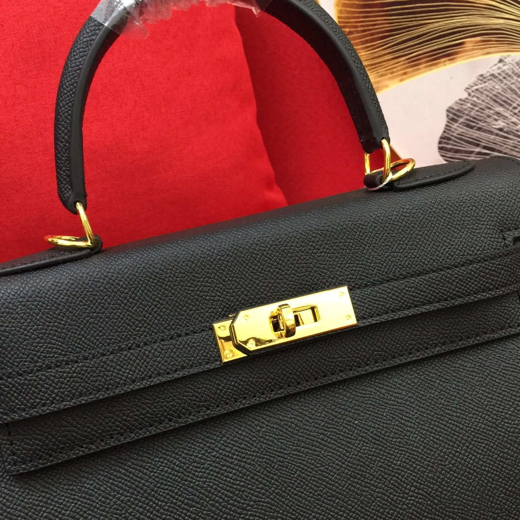 Trendsetting 6890 Hermes AAA Quality Handbags For Women