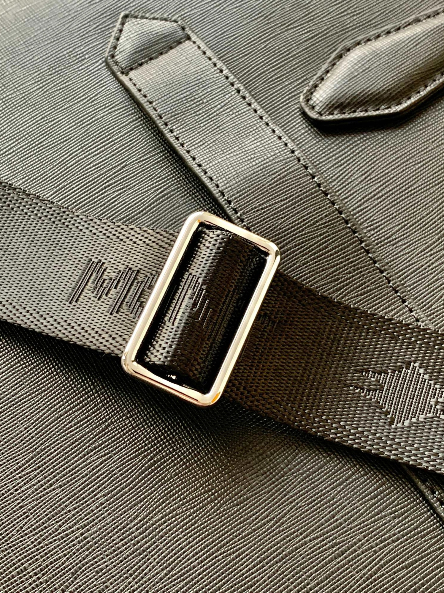 Trendsetting 7029 Mont Blanc AAA Man Handbags
