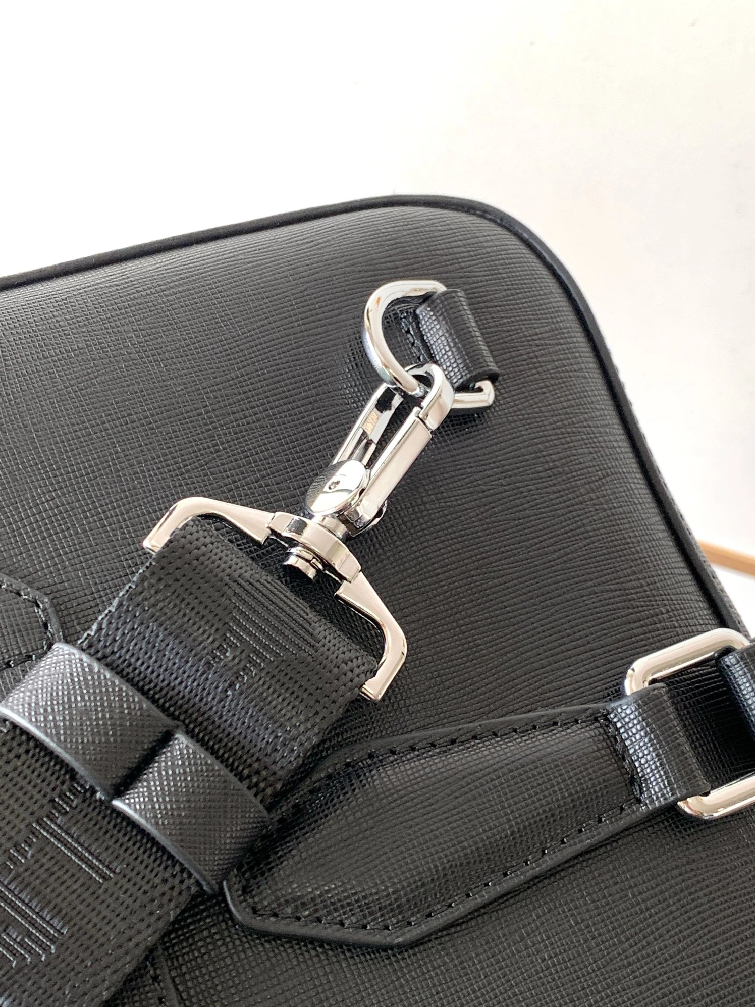 Trendsetting 7029 Mont Blanc AAA Man Handbags