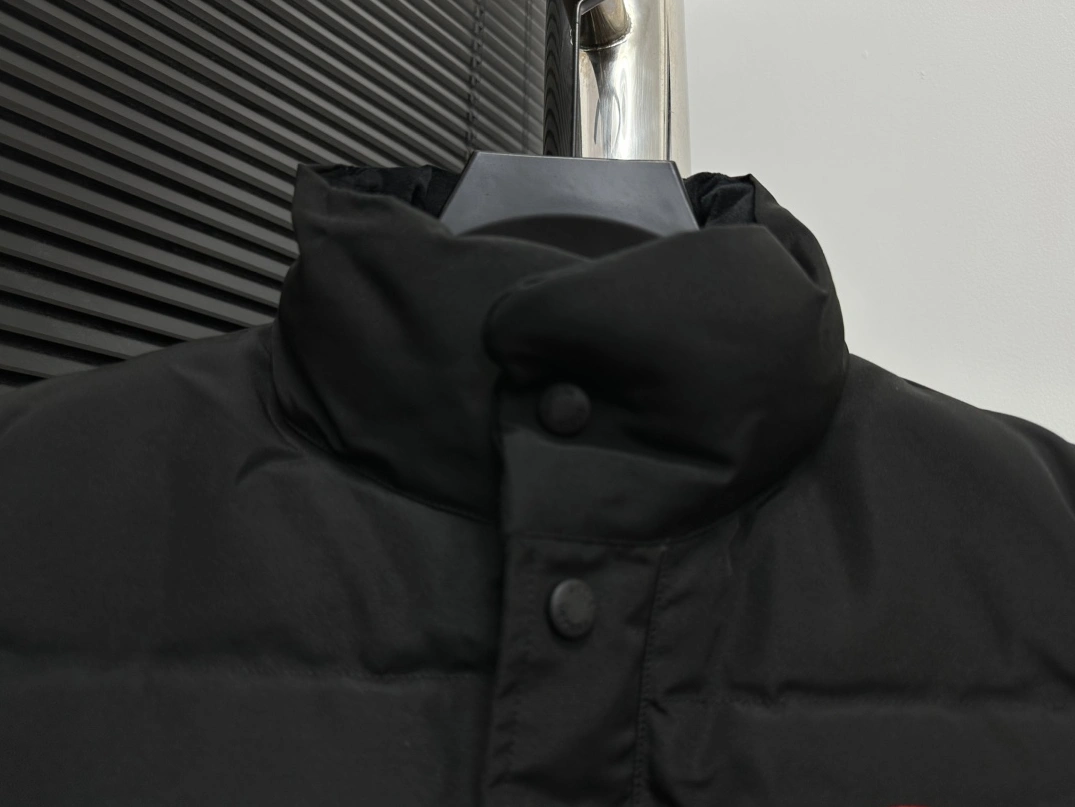 Trendsetting 7038 Canada Goose Down Feather Coat Sleeveless For Men