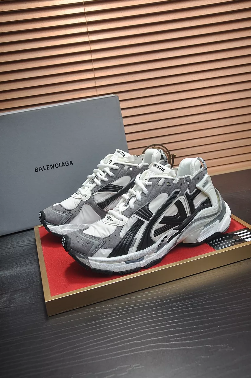 Trendsetting 7212 Balenciaga Casual Shoes For Men