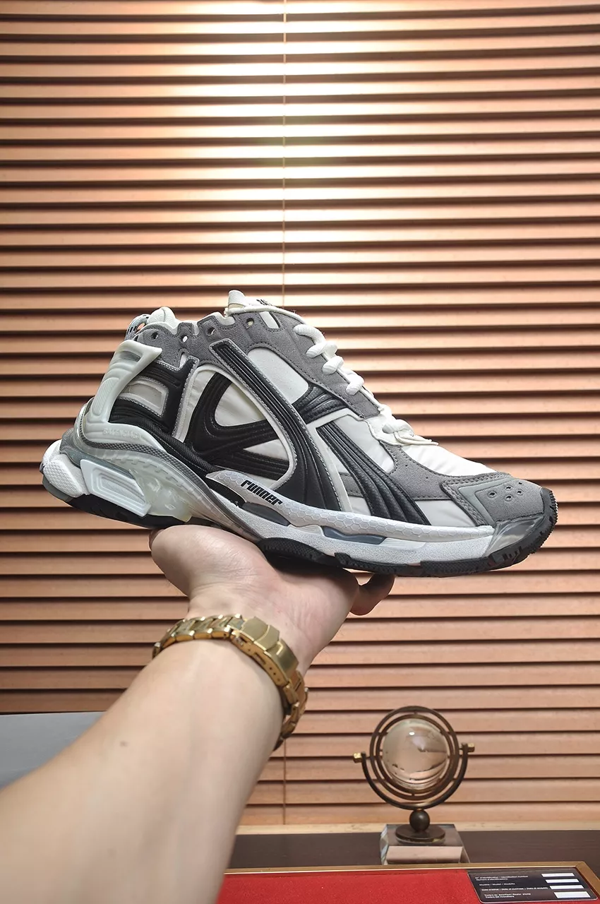 Trendsetting 7212 Balenciaga Casual Shoes For Men