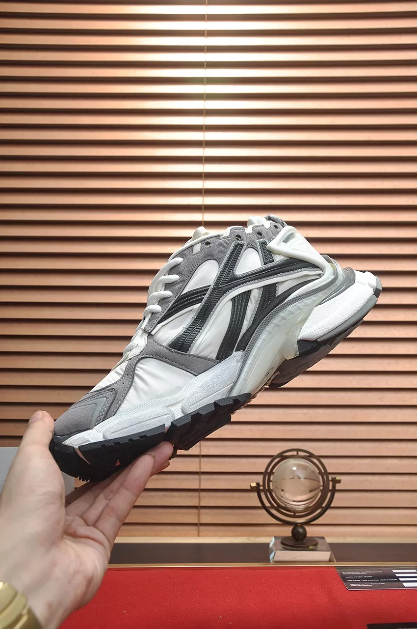 Trendsetting 7212 Balenciaga Casual Shoes For Men