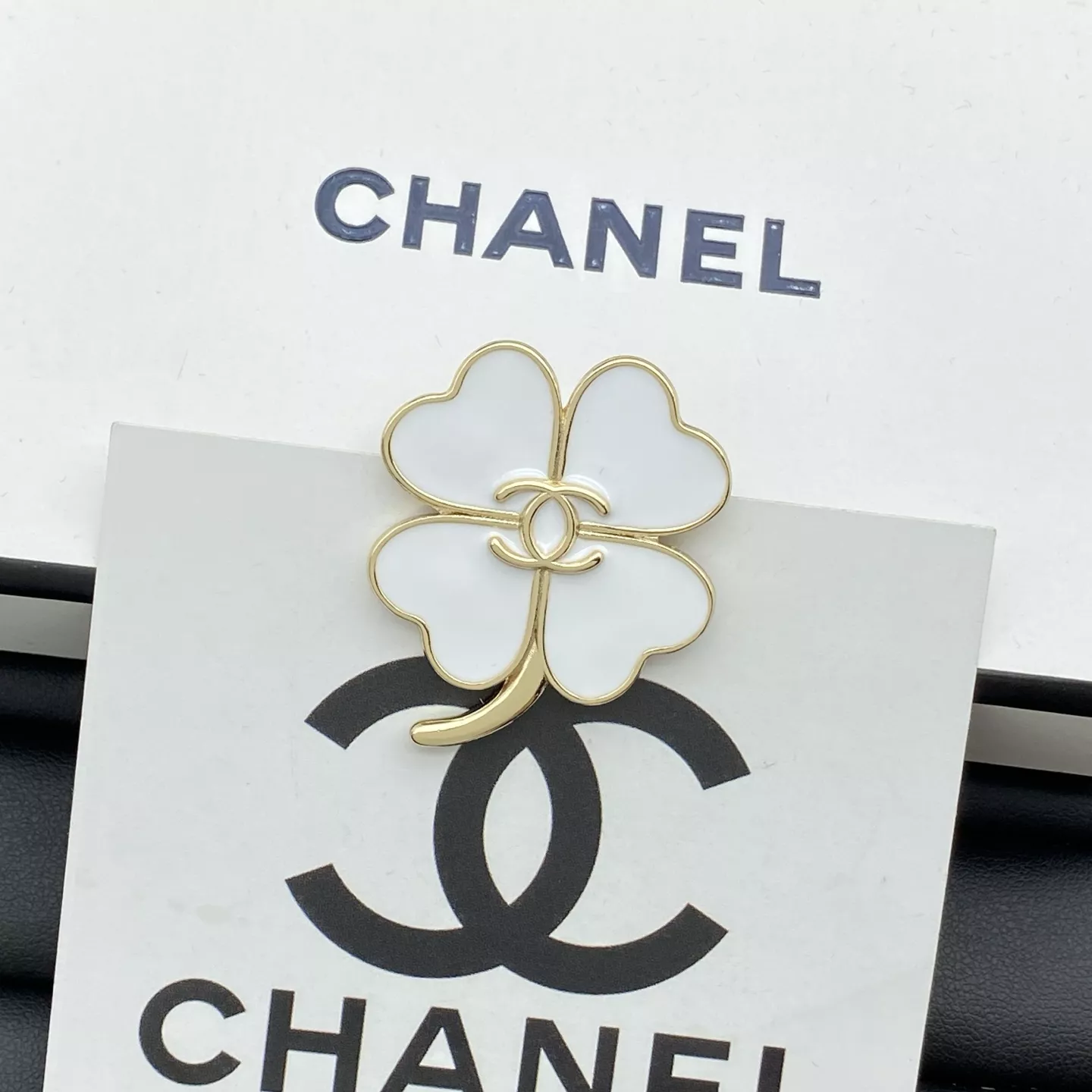 Trendsetting 7224 Chanel Brooches For Women