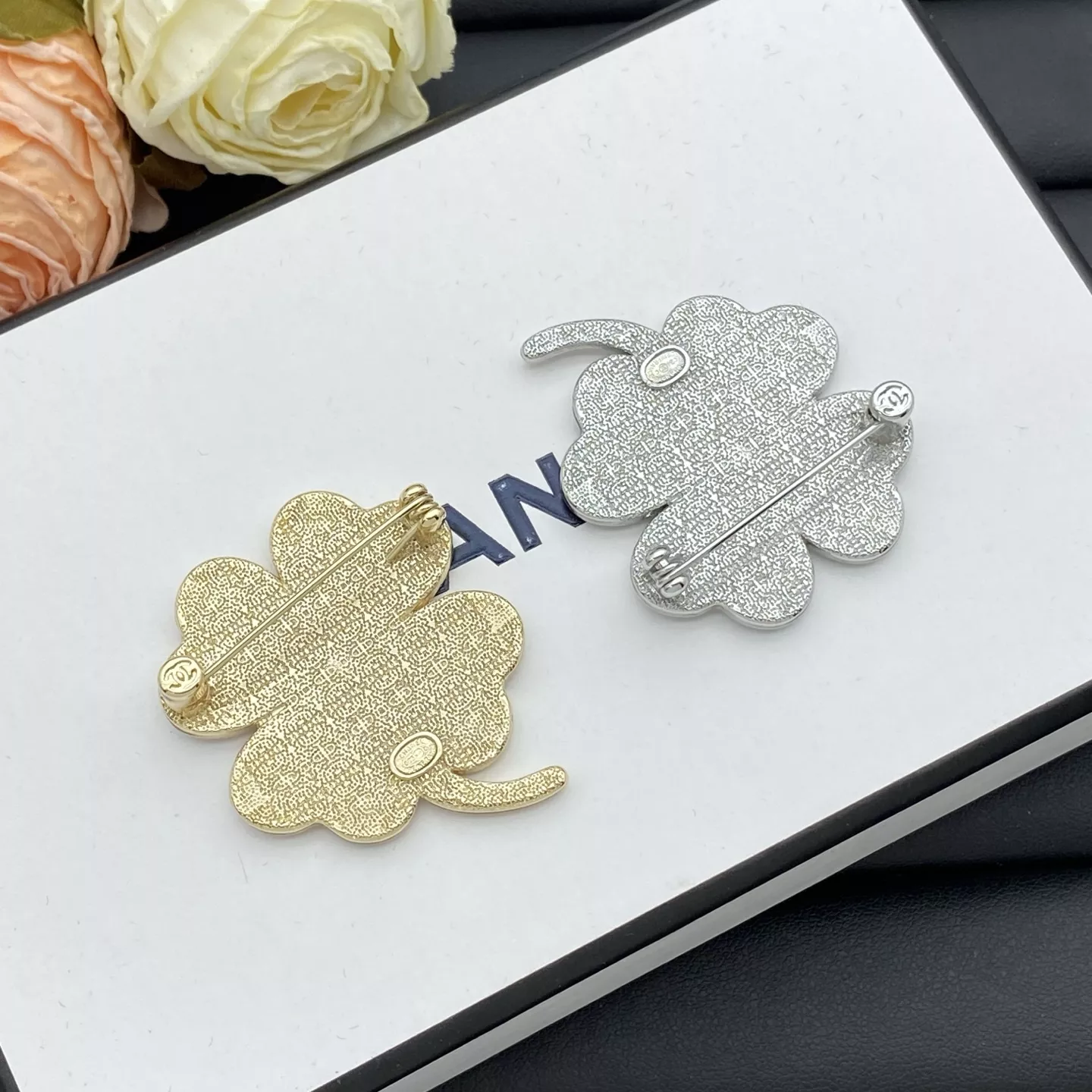 Trendsetting 7224 Chanel Brooches For Women