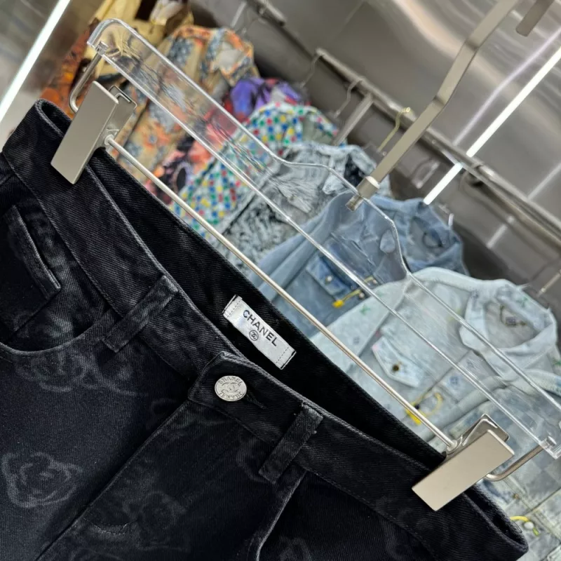 Trendsetting 7310 Chanel Jeans For Unisex