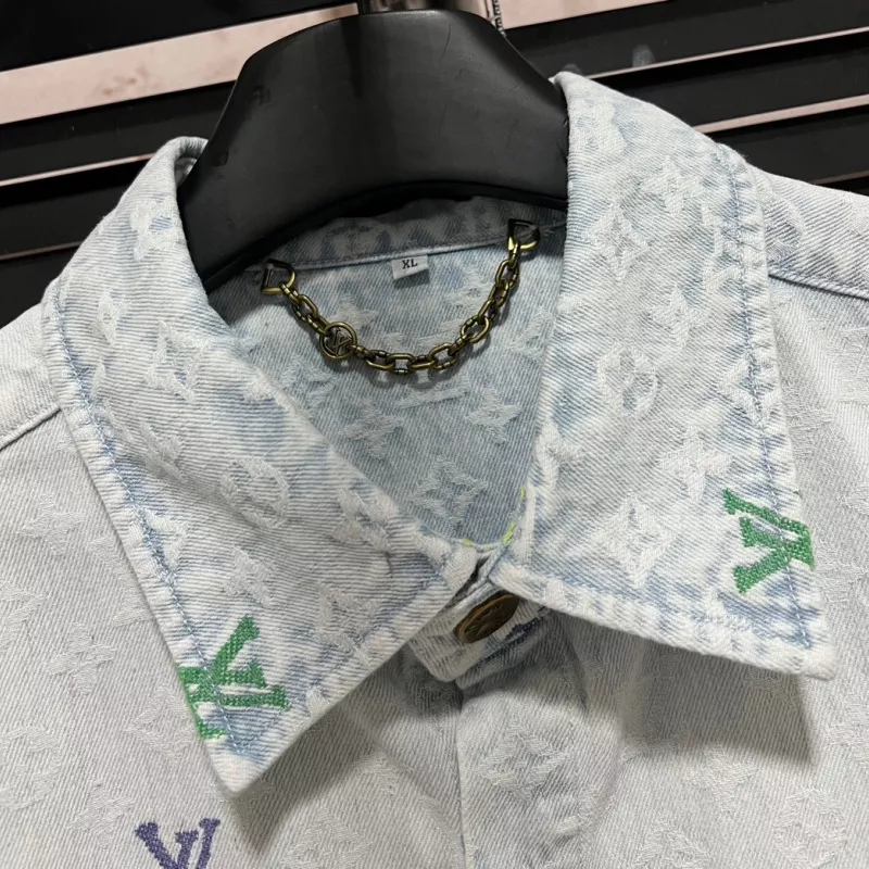 Trendsetting 7353 Louis Vuitton LV Tracksuits Short Sleeved For Unisex