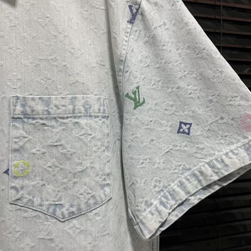 Trendsetting 7353 Louis Vuitton LV Tracksuits Short Sleeved For Unisex