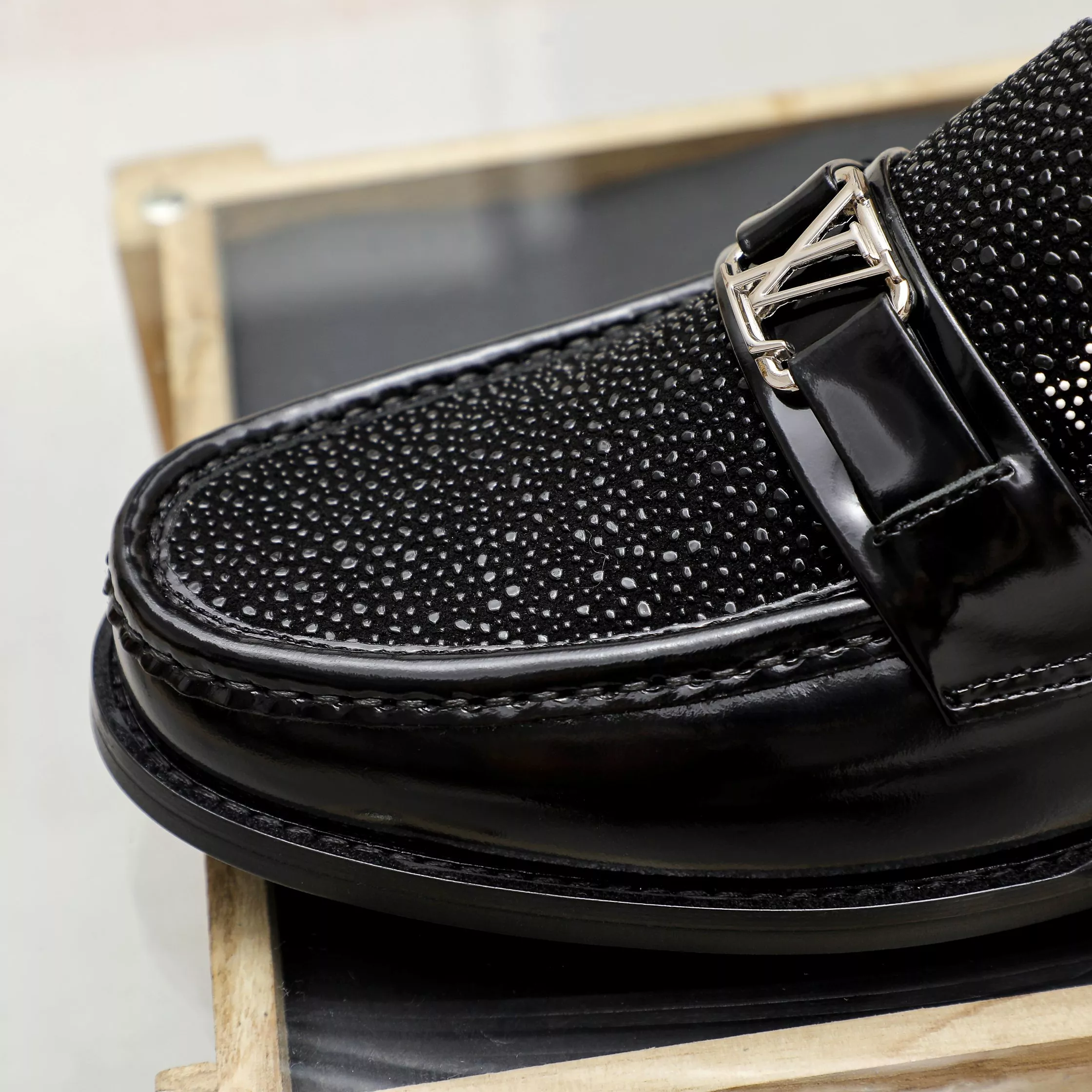 Trendsetting 7404 Louis Vuitton LV Oxfords Shoes For Men