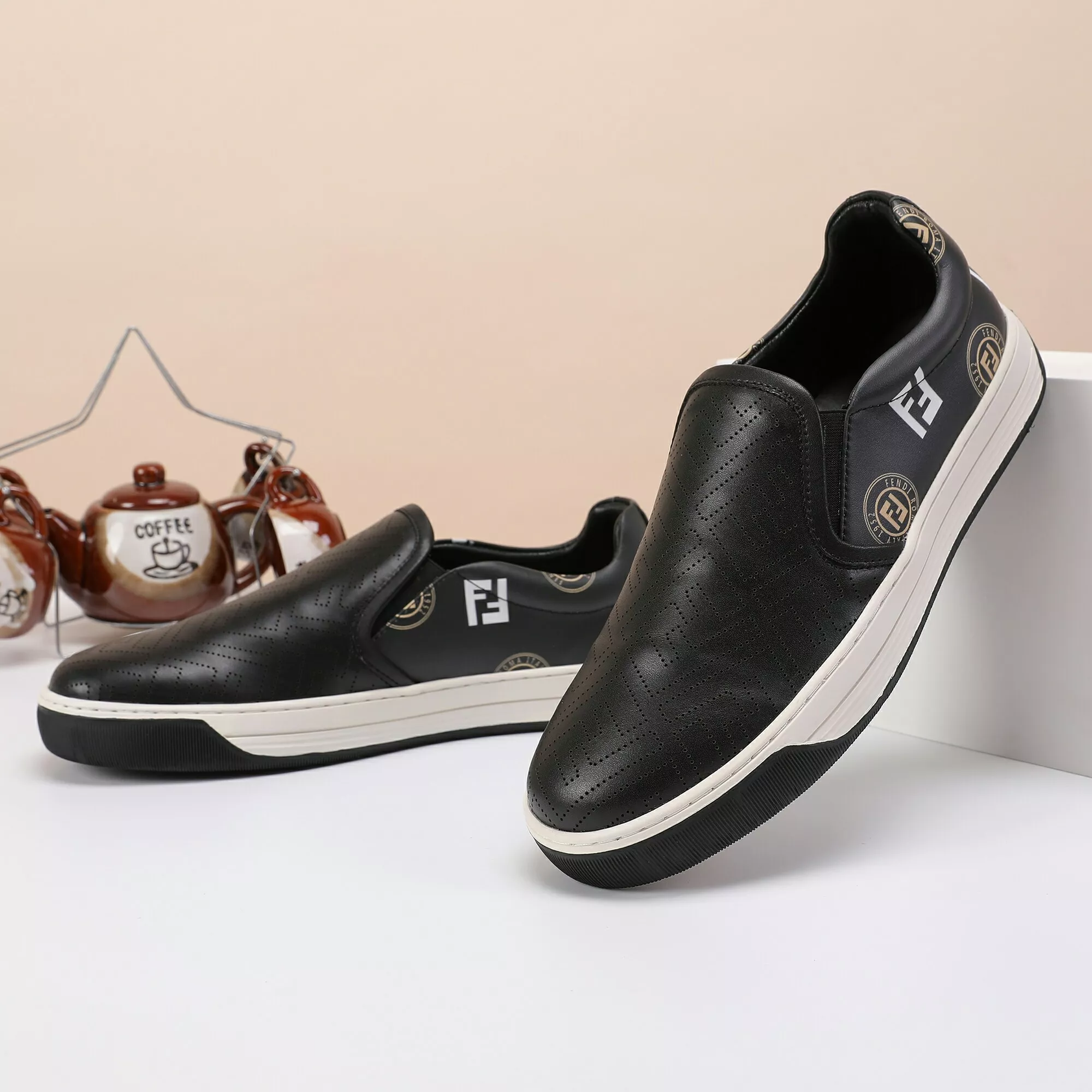 Trendsetting 7553 Fendi Casual Shoes For Men