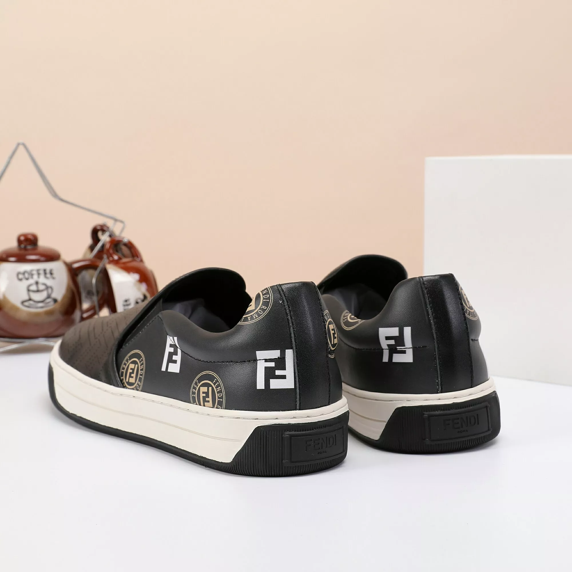 Trendsetting 7553 Fendi Casual Shoes For Men