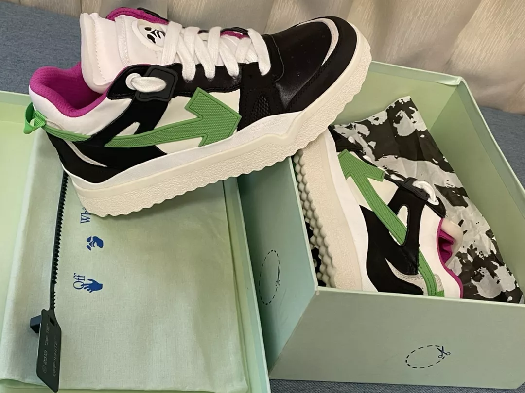 Trendsetting 7566 Off-White Casual Shoes For Men