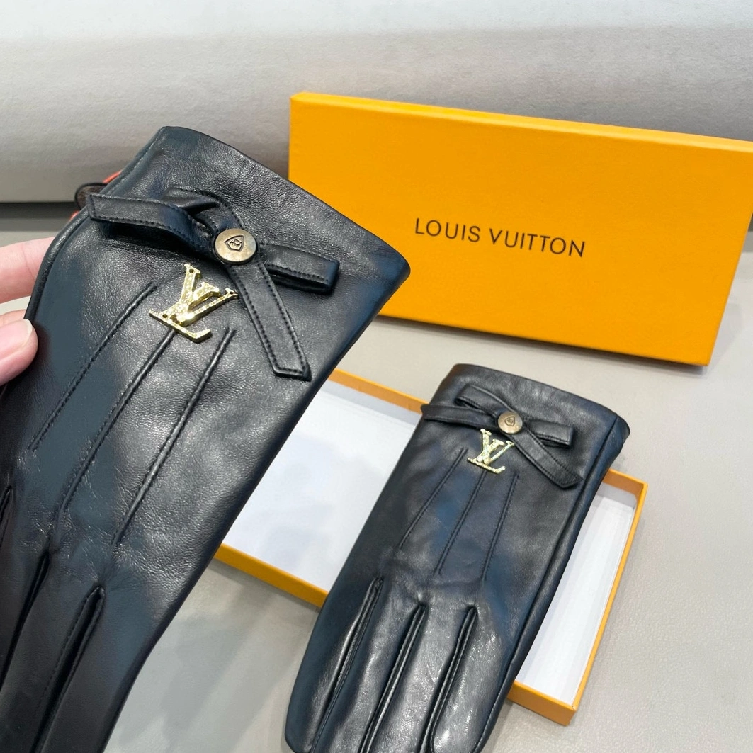 Trendsetting 7597 Louis Vuitton LV Gloves For Women