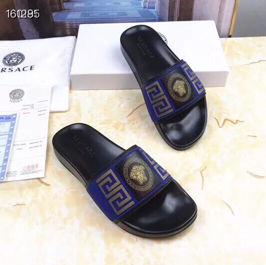 Trendsetting 7811 Versace Slippers For Men