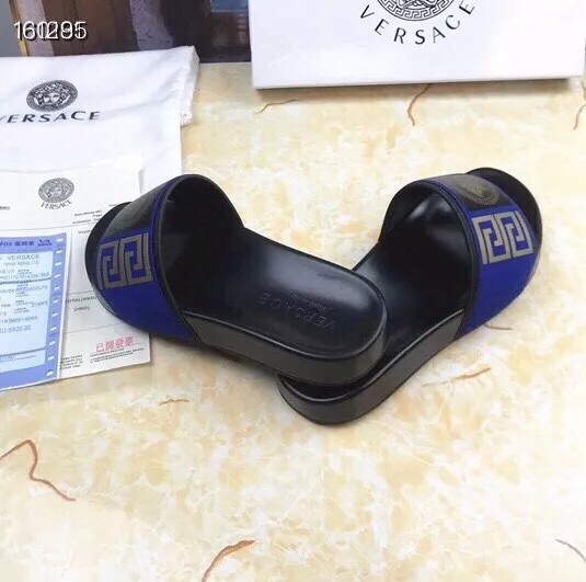 Trendsetting 7811 Versace Slippers For Men