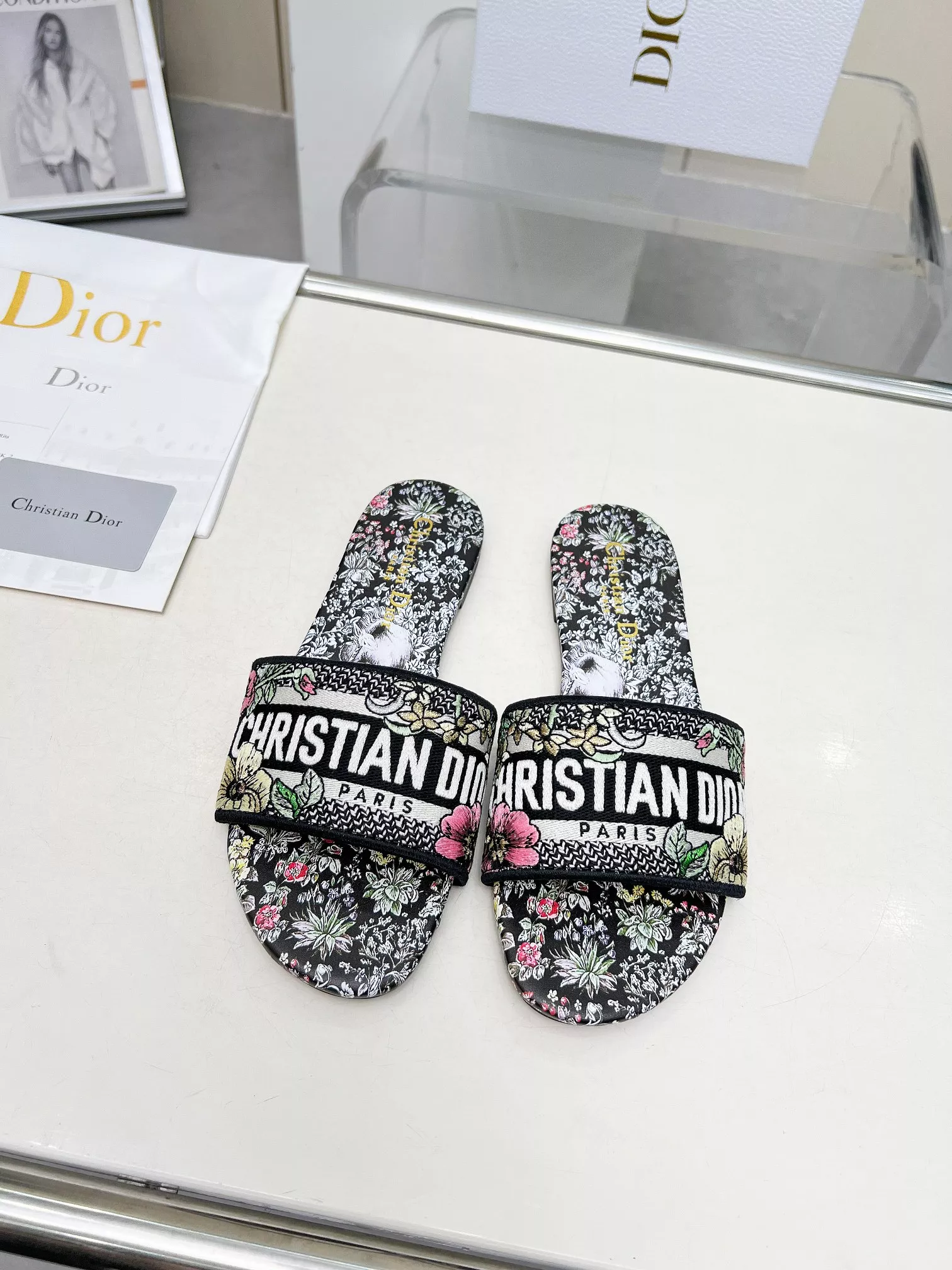 Trendsetting 7984 Christian Dior Slippers For Women