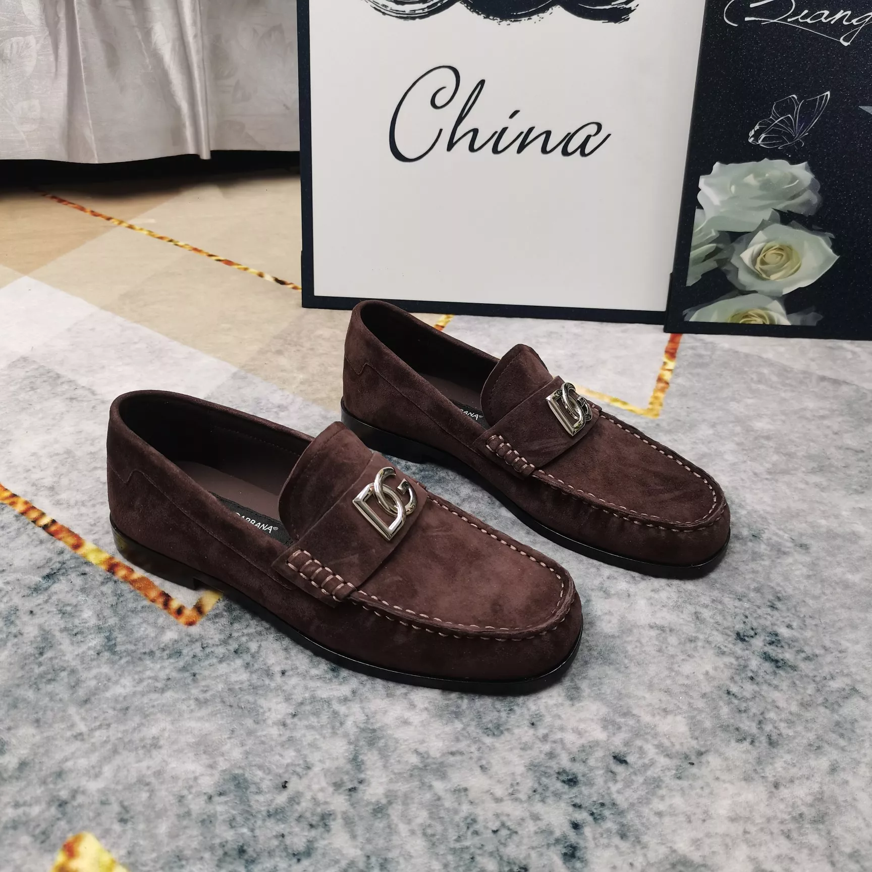 Trendsetting 8000 Dolce & Gabbana D&G Leather Shoes For Women