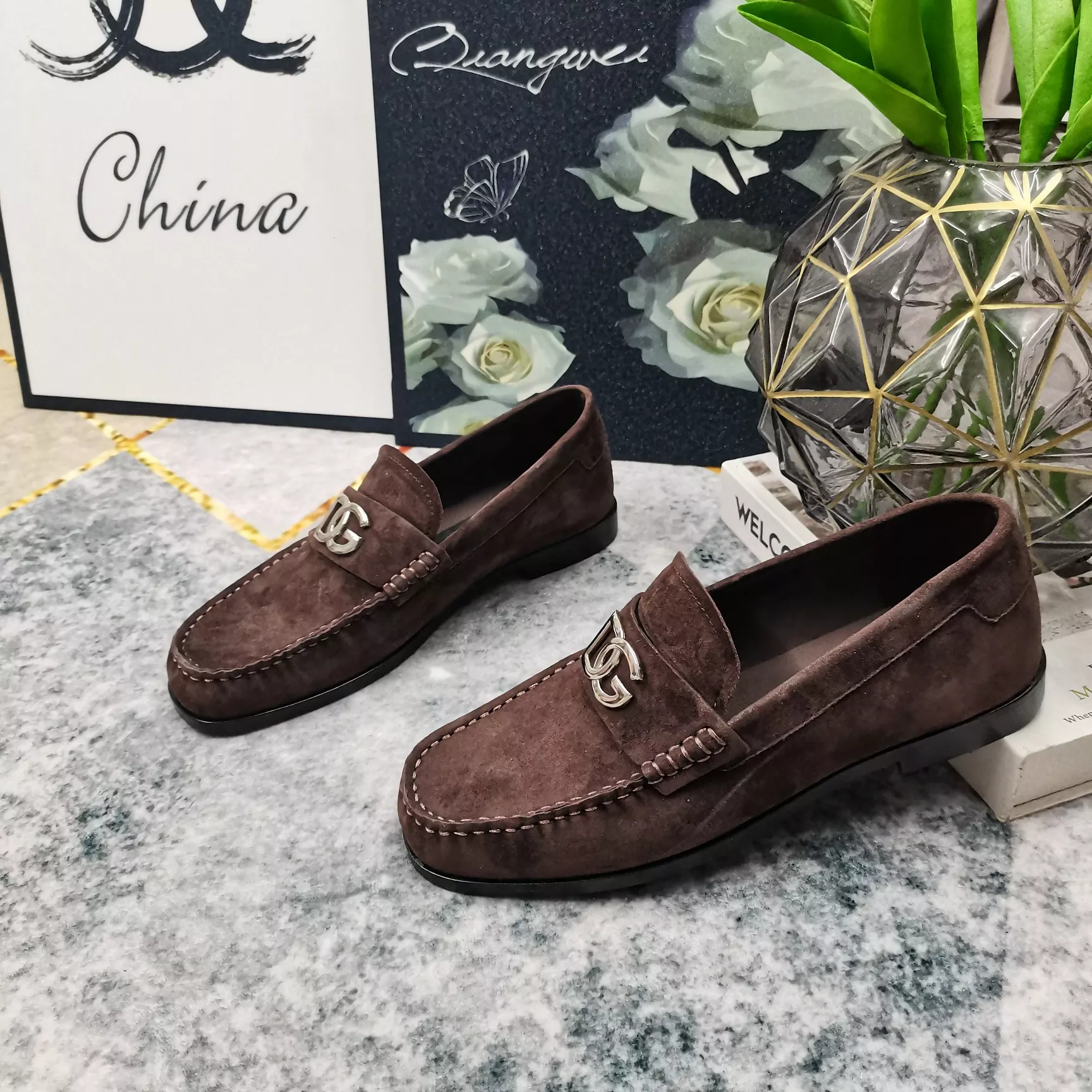 Trendsetting 8000 Dolce & Gabbana D&G Leather Shoes For Women