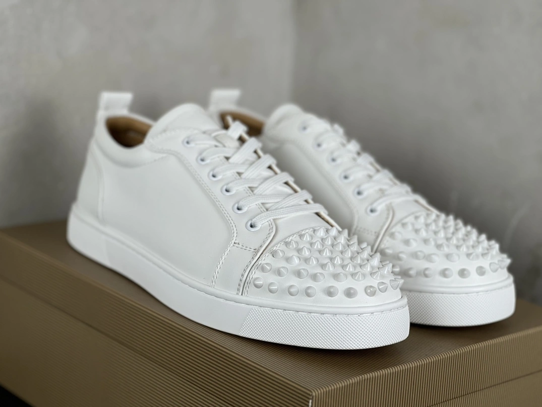 Trendsetting 8044 Christian Louboutin Casual Shoes For Men