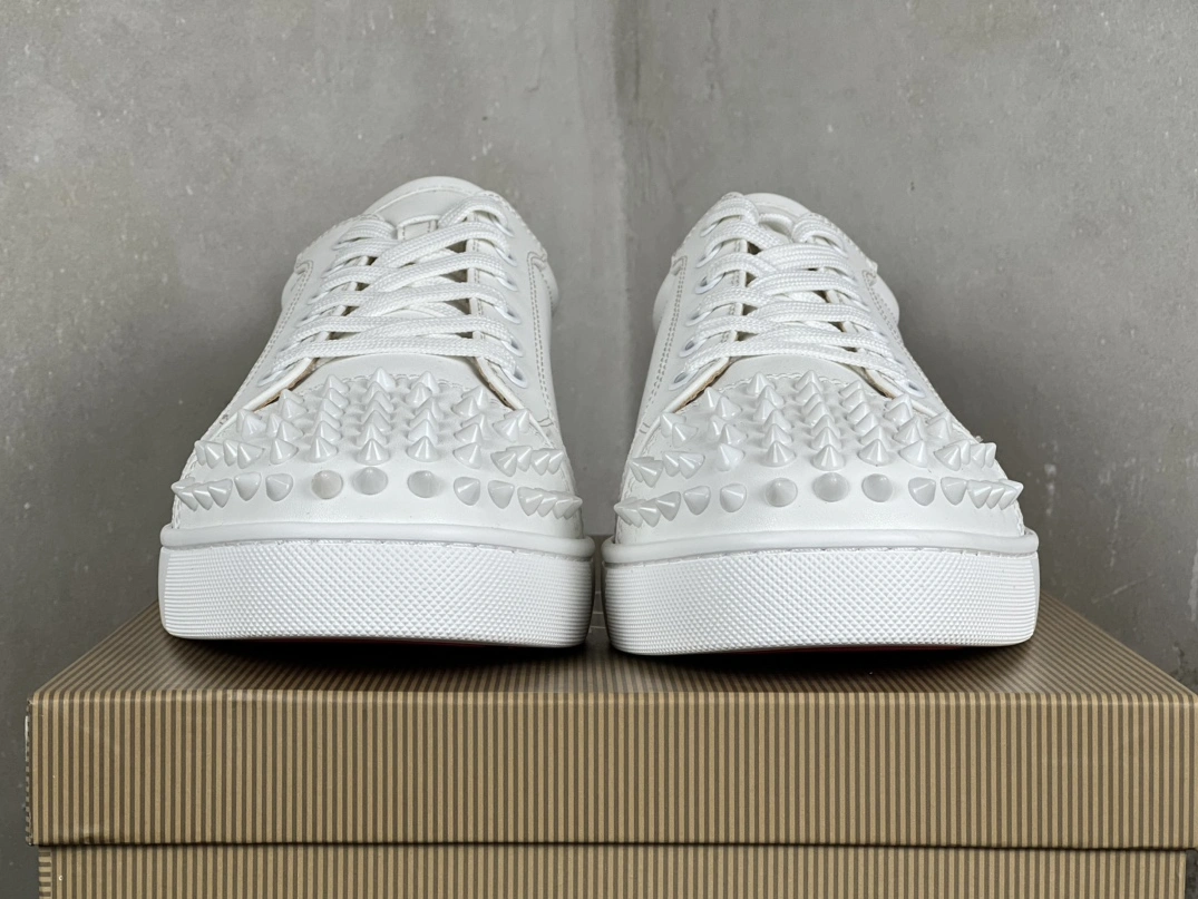 Trendsetting 8044 Christian Louboutin Casual Shoes For Men