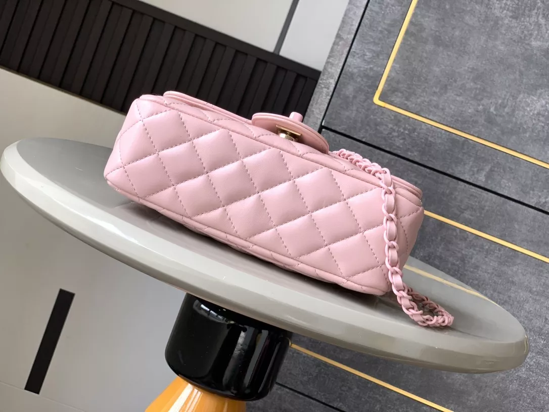 Trendsetting 8089 Chanel AAA Quality Messenger Bags For Women