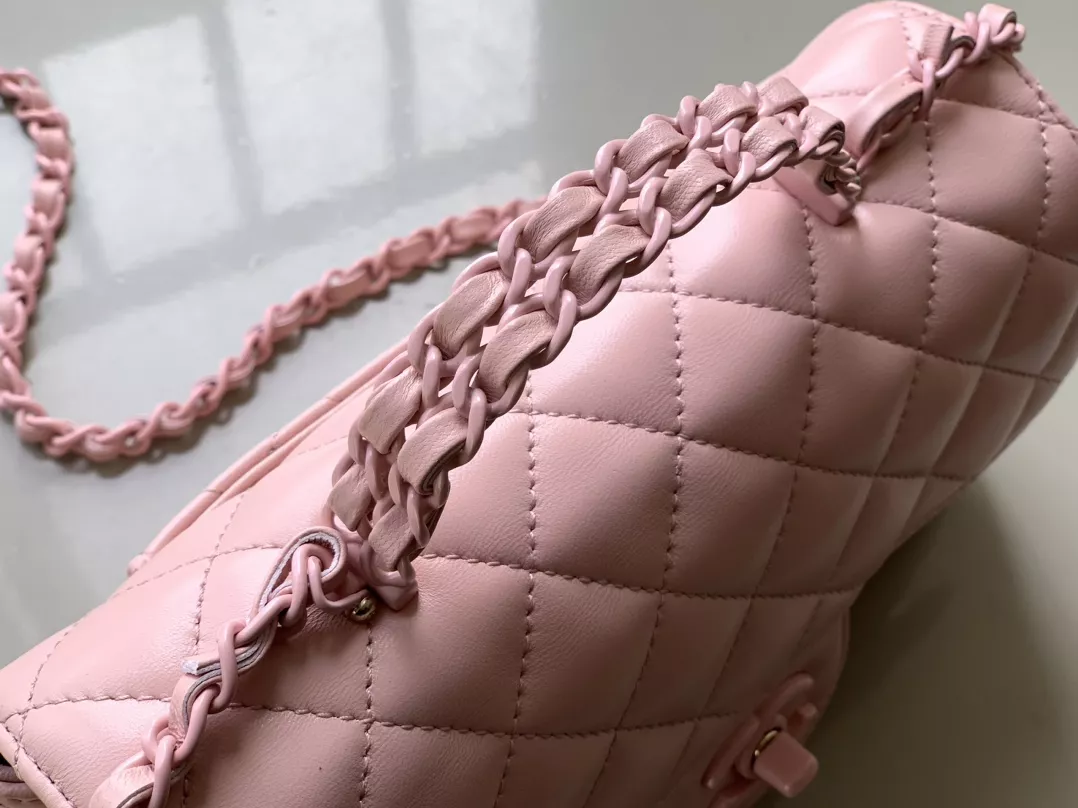 Trendsetting 8089 Chanel AAA Quality Messenger Bags For Women